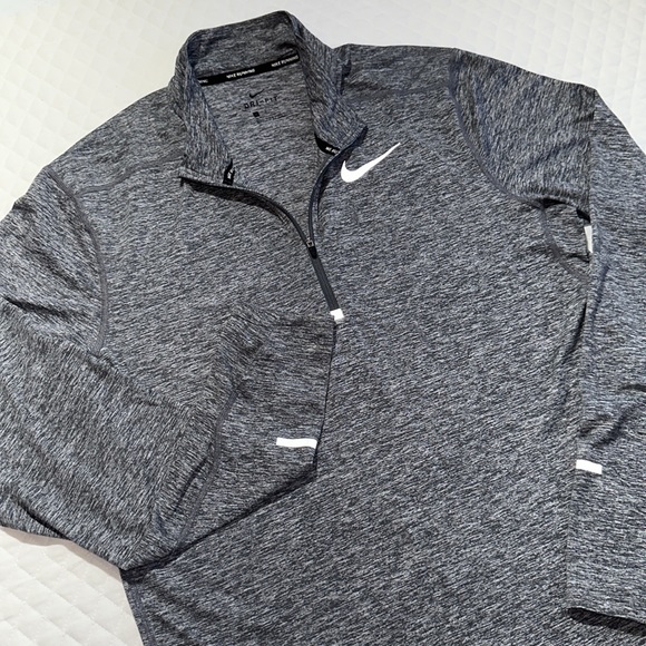 NIKE Running DRI Fit Heather Gray Performance Shirt. LG. Half Zip. Thumb Holes - Picture 4 of 8
